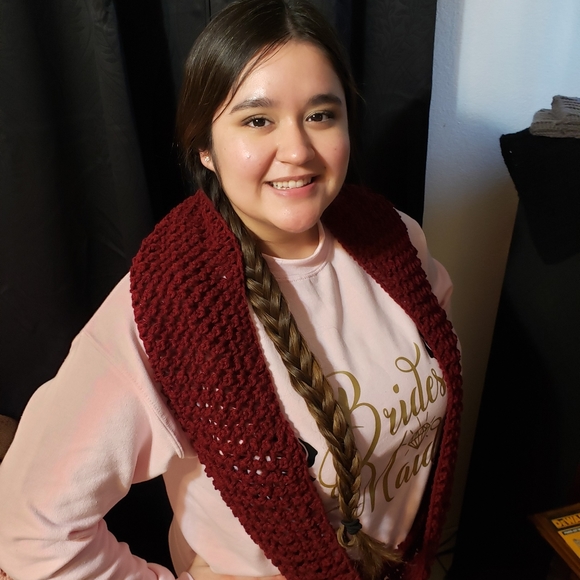 Crochet Infinitiy Scarf - Picture 8 of 12